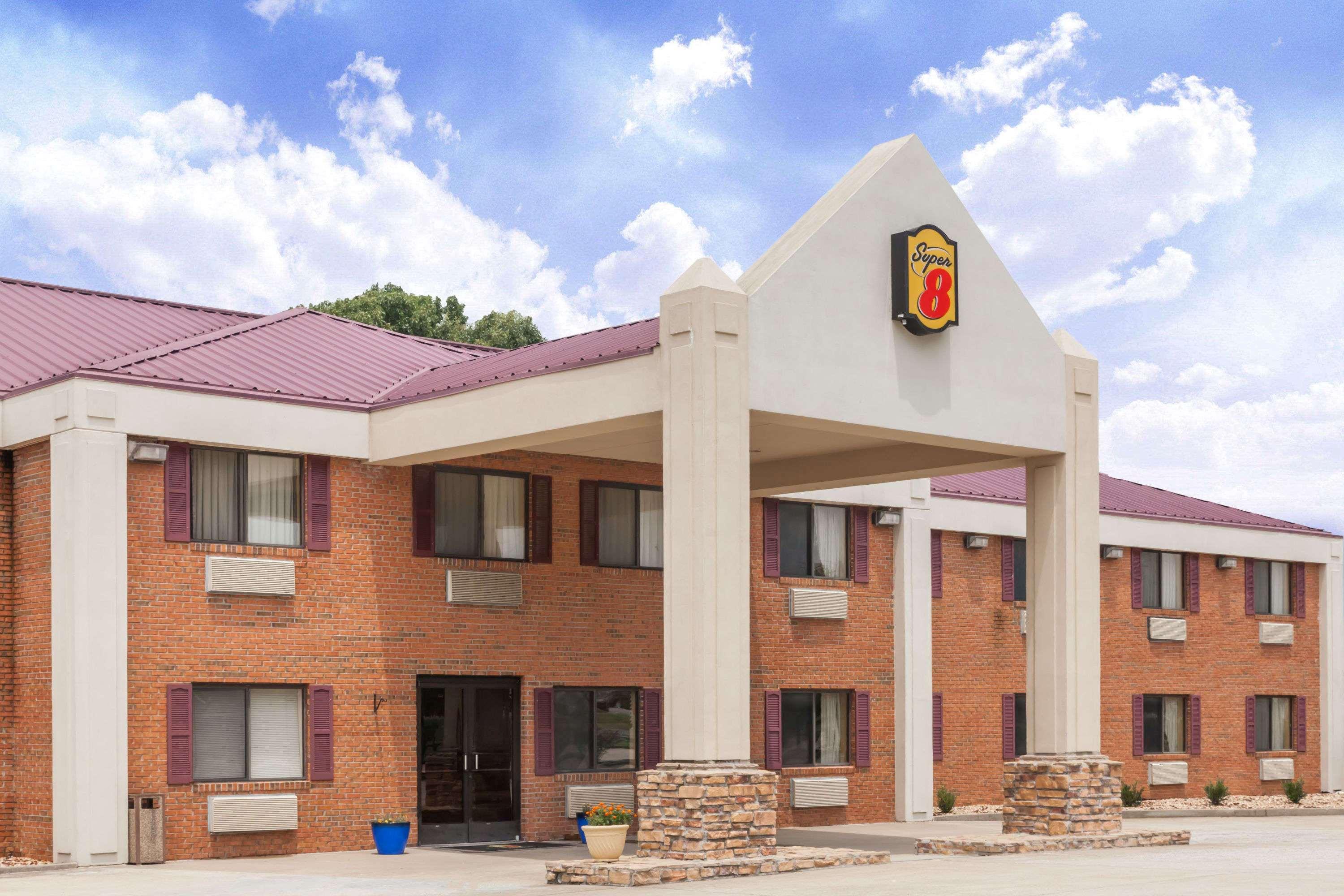 Super 8 By Wyndham Eddyville/Kuttawa Buitenkant foto